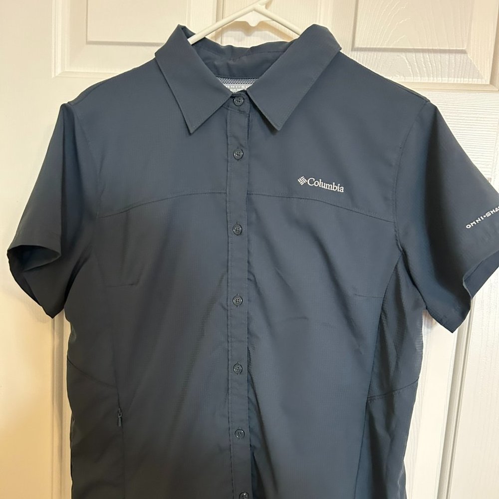 Women’s Columbia Short Sleeve Shirt – Grey – Size L